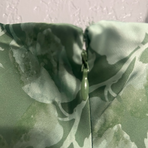 Hutch Women’s White Green Floral Satin Square Neck Tie Shoulder Midi Dress NWT 8 - Picture 8 of 12